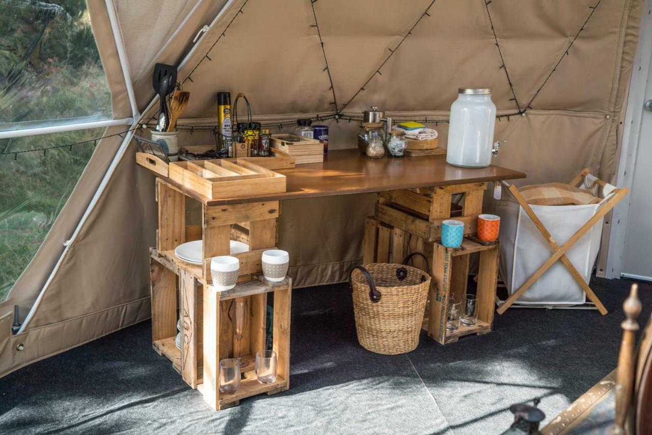 Mt Gold Glamping Hotel Wanaka Exterior photo